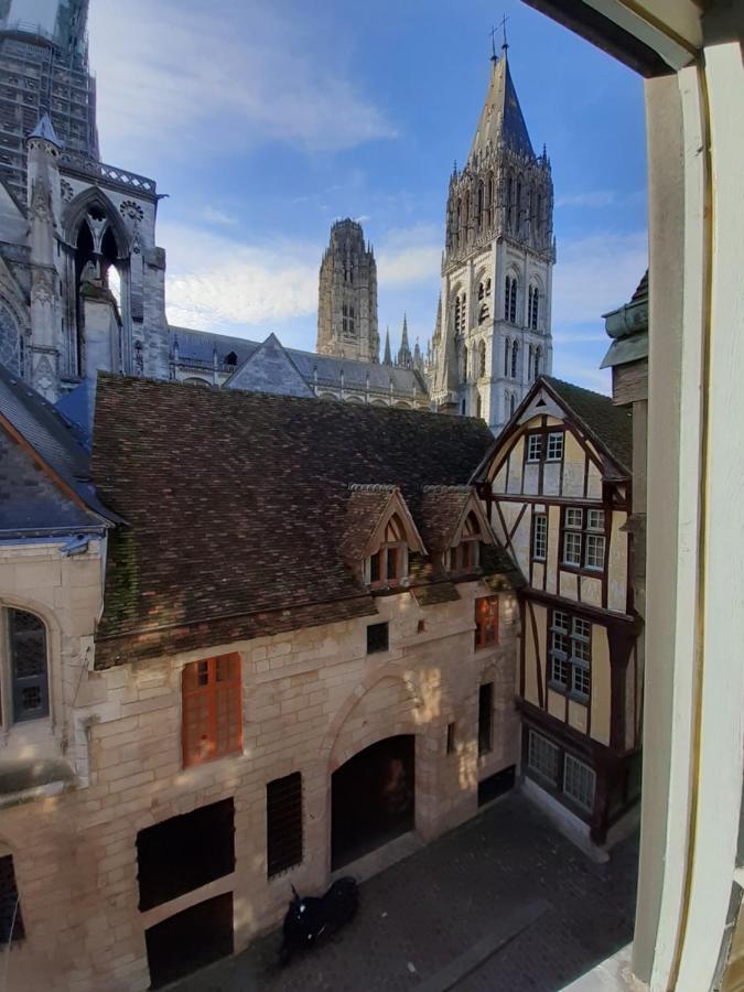 Ferienwohnung F2 De Charme Au Coeur De Rouen, Vu Unique Sur La Cathedrale Exterior foto
